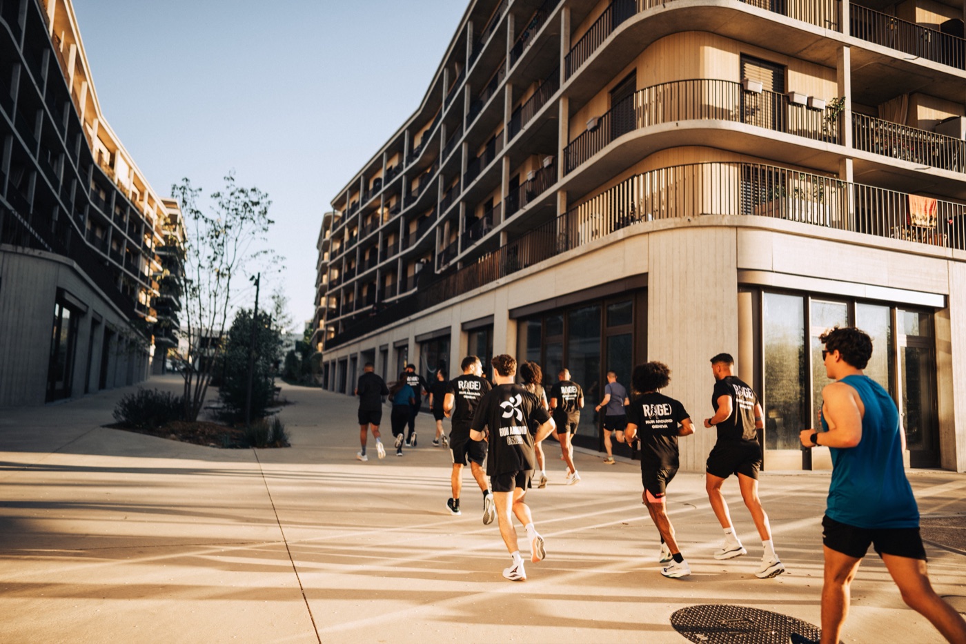 Le groupe Run Around Geneva en sortie de running dans Genève